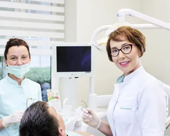 Leczenie ortodontyczne po 40. roku życia – czy można się go podjąć?